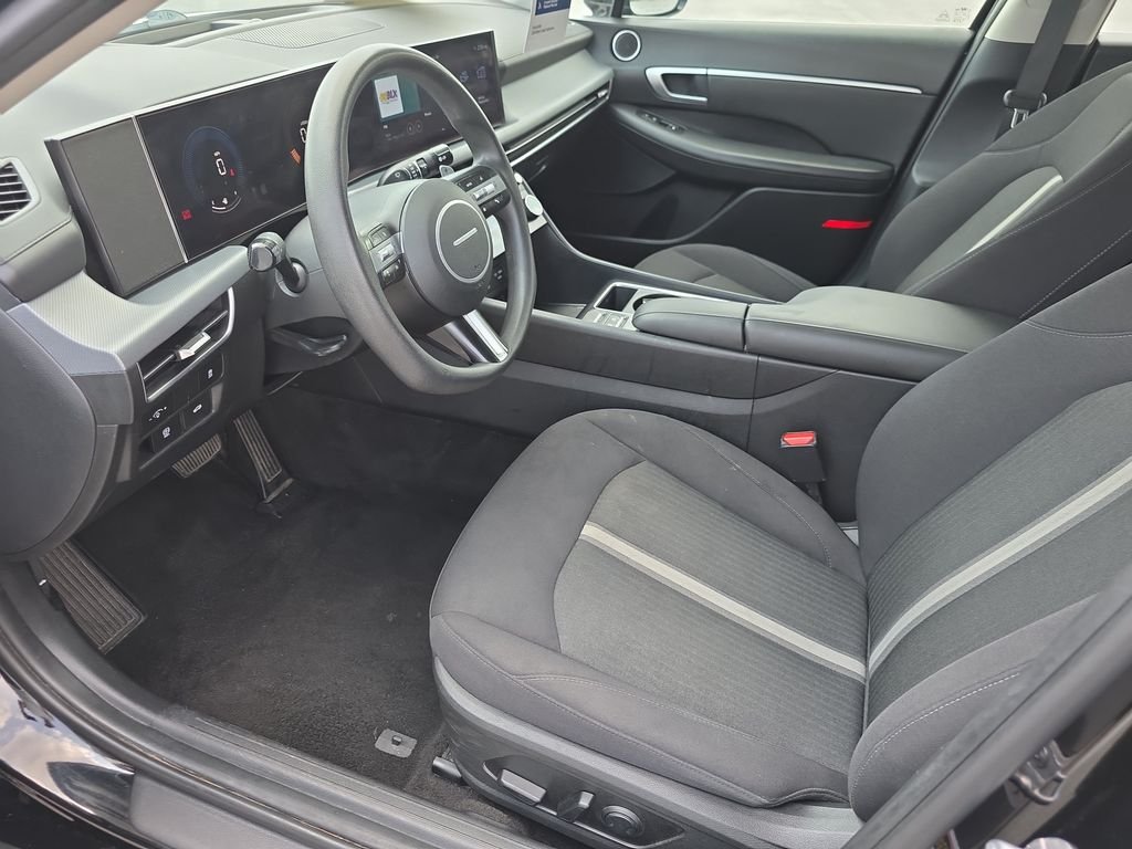 Used 2024 Onyx Black Hyundai SEL image 23