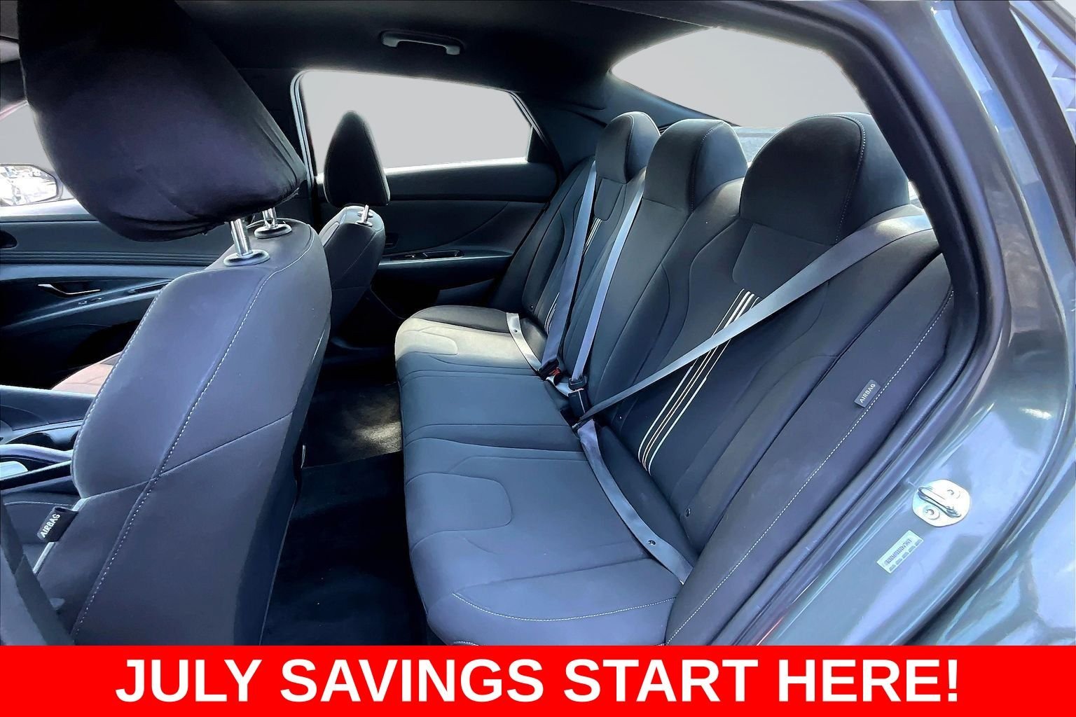 Used 2025 Gray Hyundai SEL Sport image 26