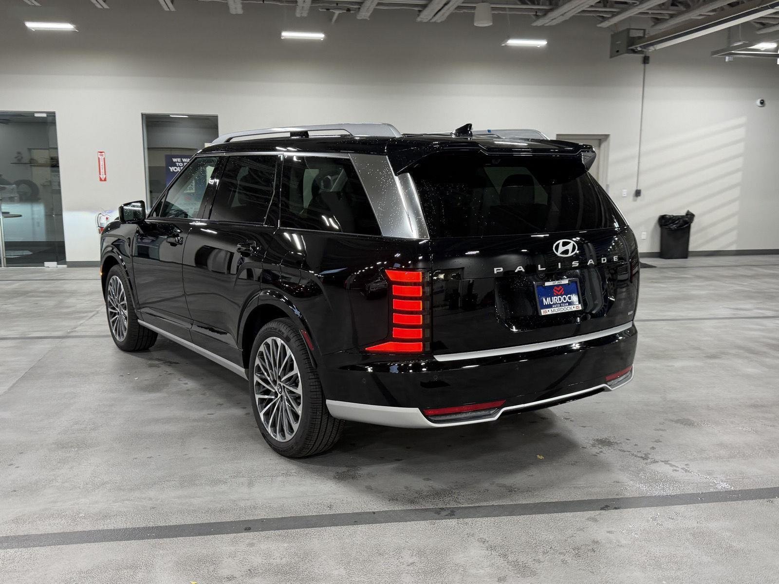 Certified Used 2026 Abyss Black Pearl Hyundai Calligraphy image 4