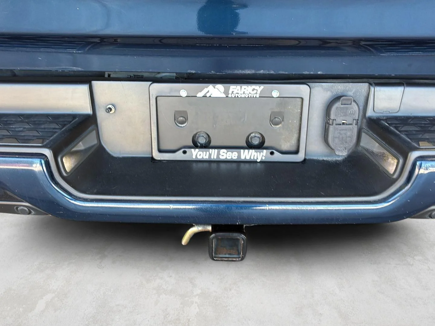 Used 2020 Patriot Blue Pearlcoat Ram Laramie image 11