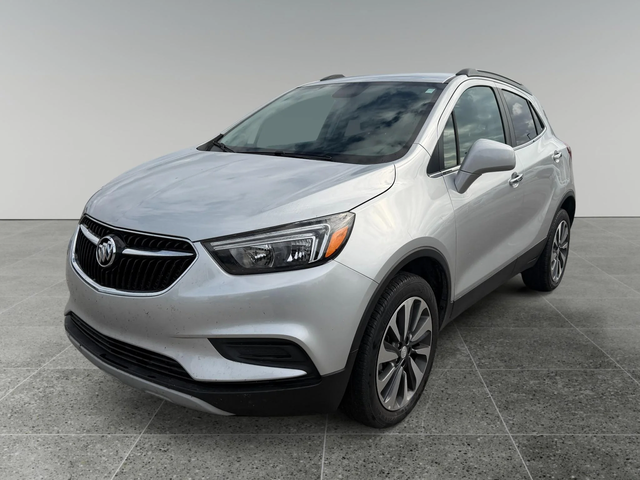 Used 2022 Quicksilver Metallic Buick Preferred image 1
