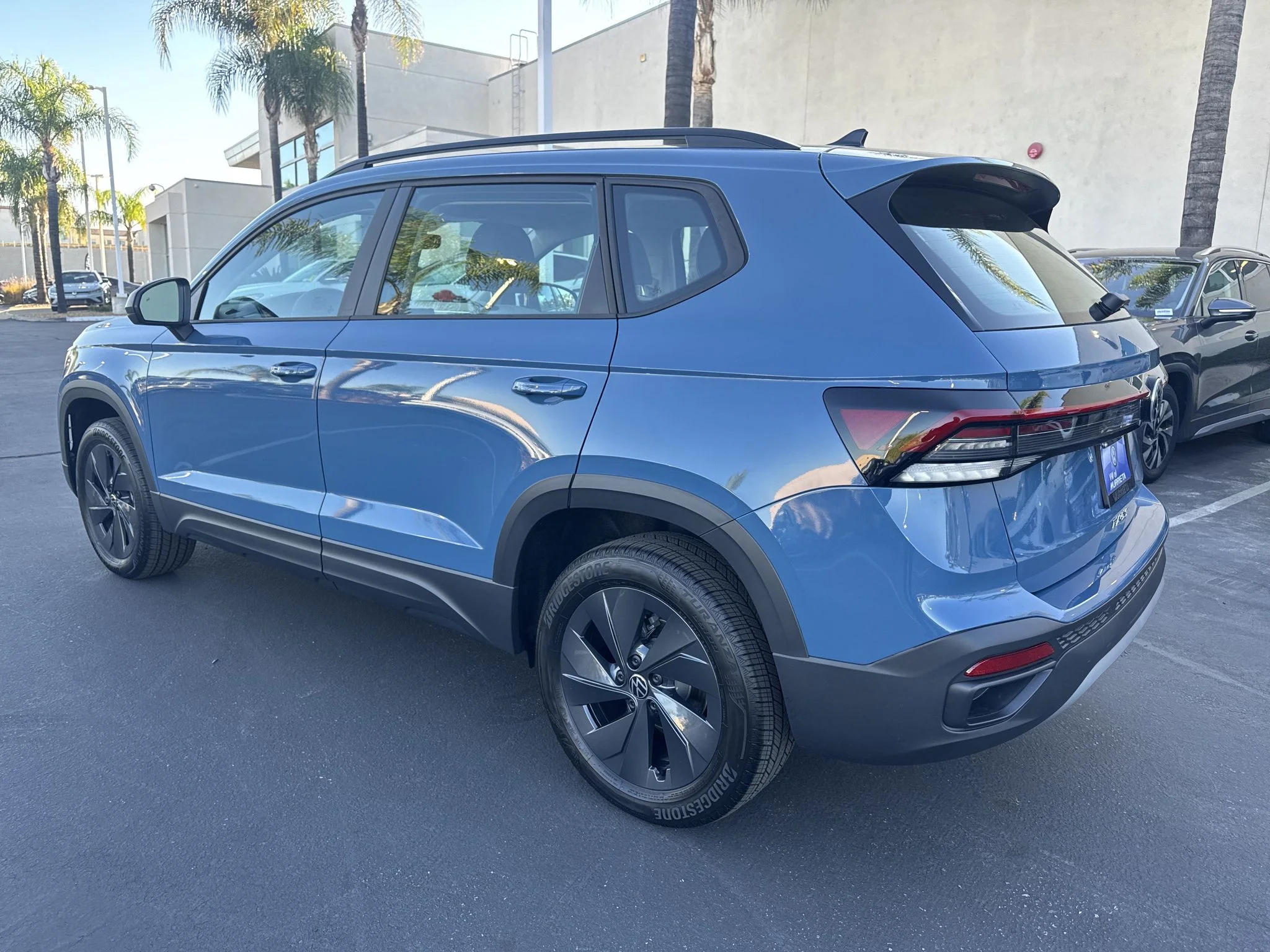 New 2027 Monterey Blue Pearl Volkswagen S image 5