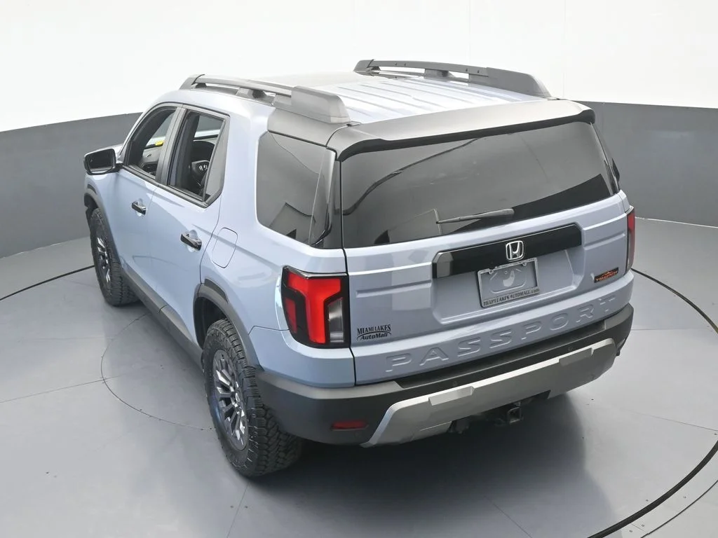 Used 2026 Sonic Gray Pearl Honda TrailSport image 51