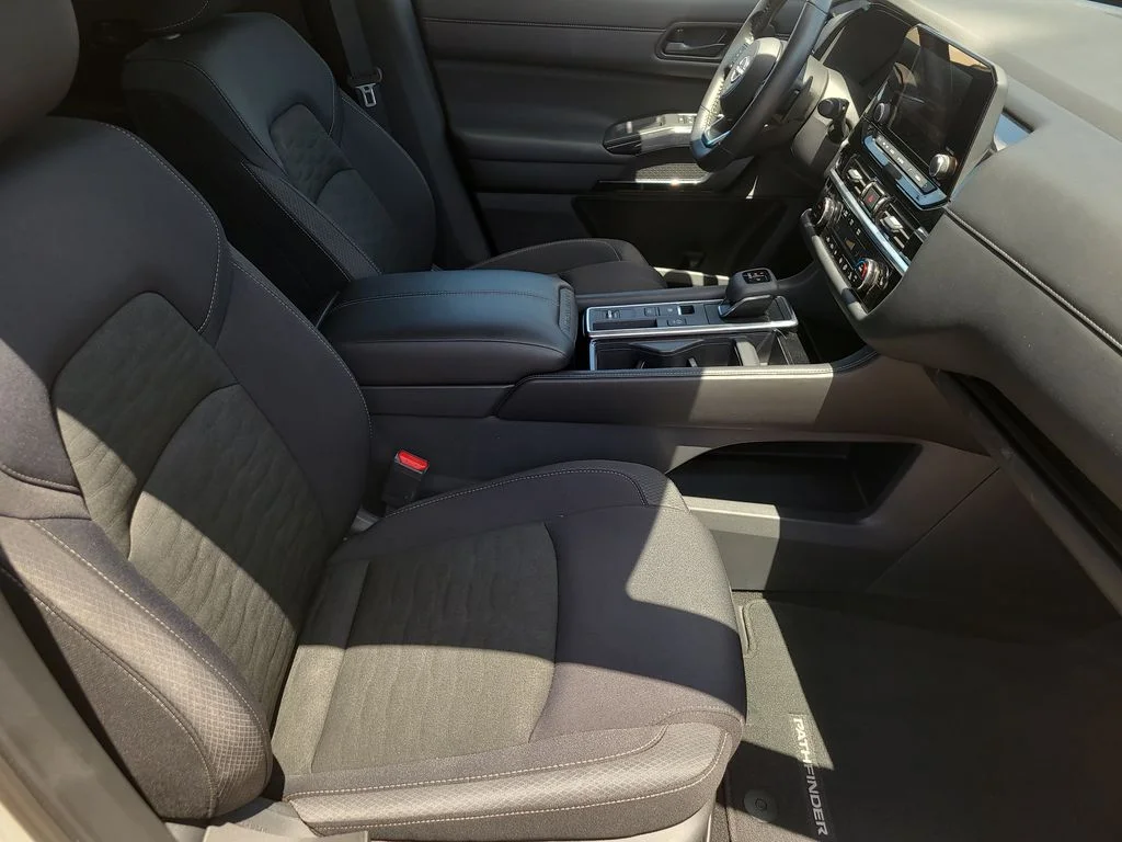 Used 2025 Silver Nissan SV image 11