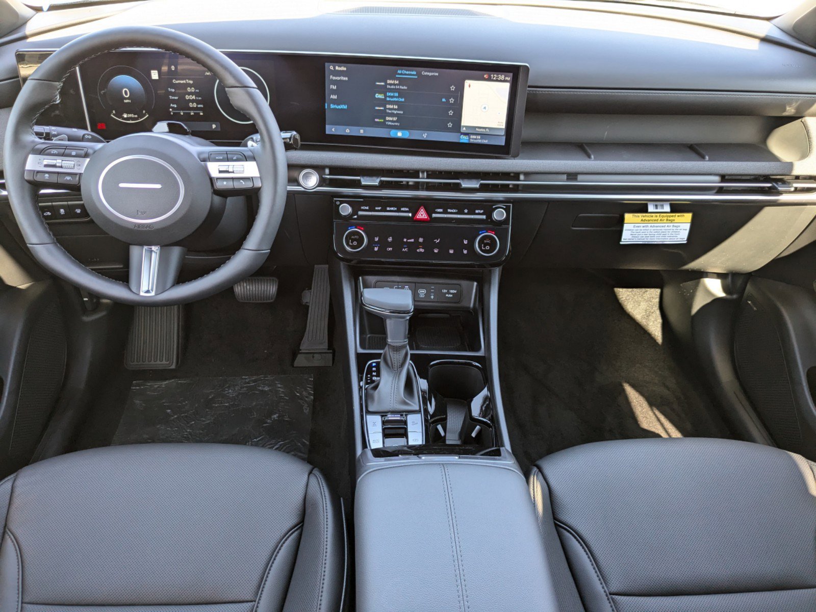 New 2025 Phantom Black Hyundai Limited image 11