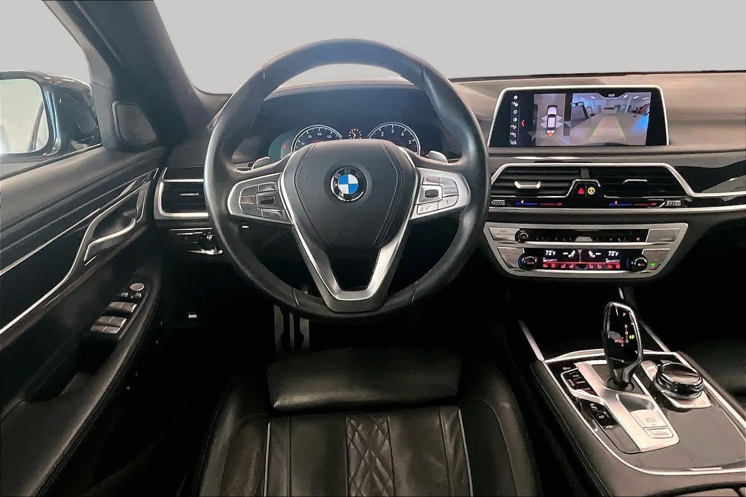 Used 2019 Black Sapphire Metallic BMW 750i image 14