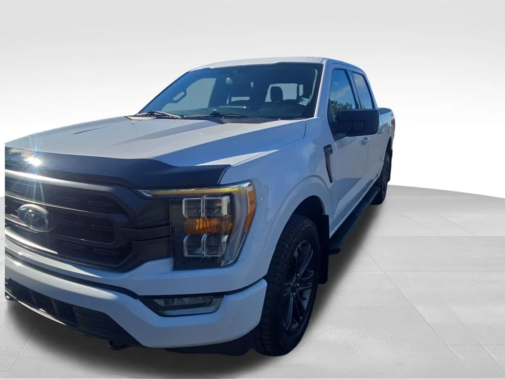 Used 2022 White Ford XLT image 15