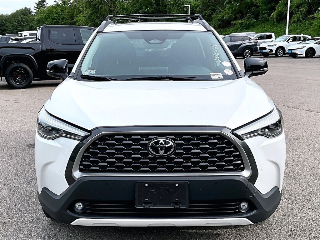 Used 2025 Beige Toyota XLE image 2