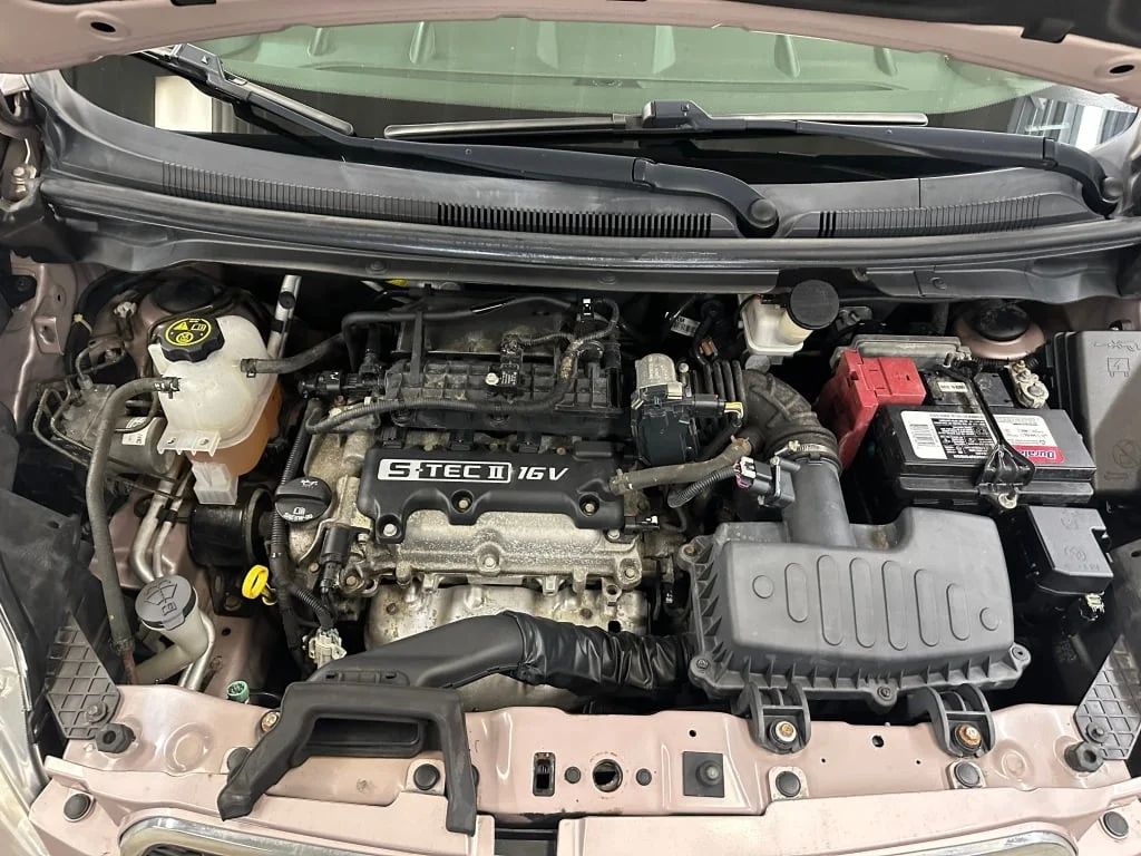Used 2013 Techno Pink Chevrolet LT image 32