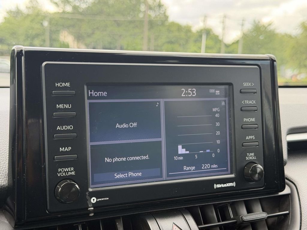 Used 2021 Silver Toyota XLE image 3