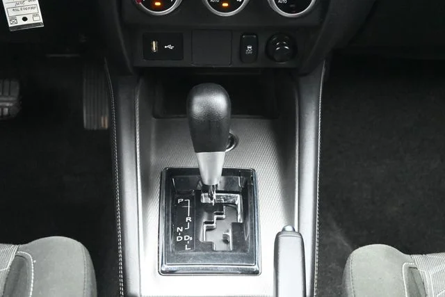 Used 2024 Silver Mitsubishi 2.0 ES image 20