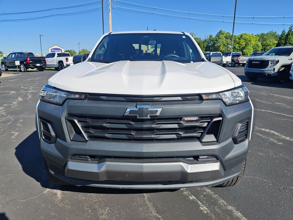 Used 2024 White Chevrolet Trail Boss image 8