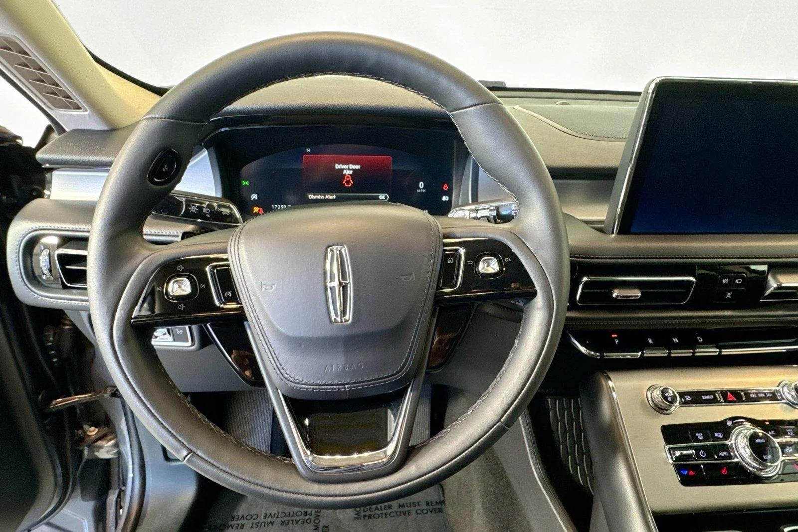 Used 2024 Asher Gray Metallic Clearcoat Lincoln Premiere image 11