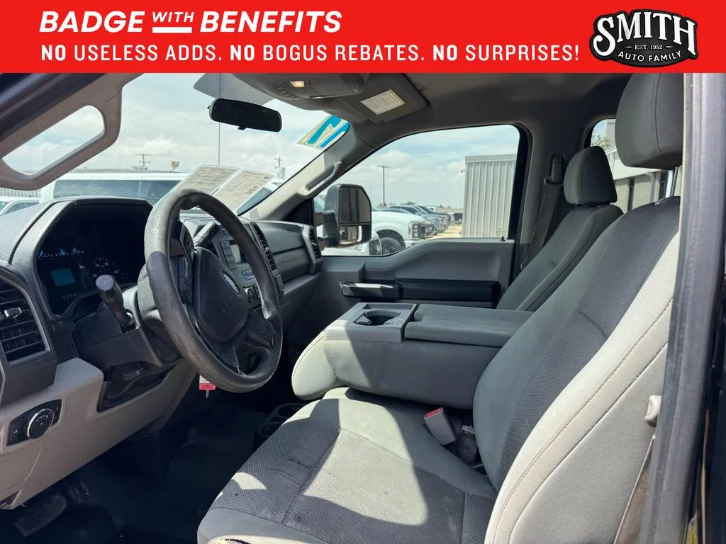 Used 2017 Shadow Black Ford XL image 10