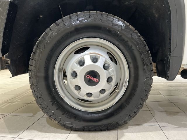 Used 2023 White GMC Pro image 26