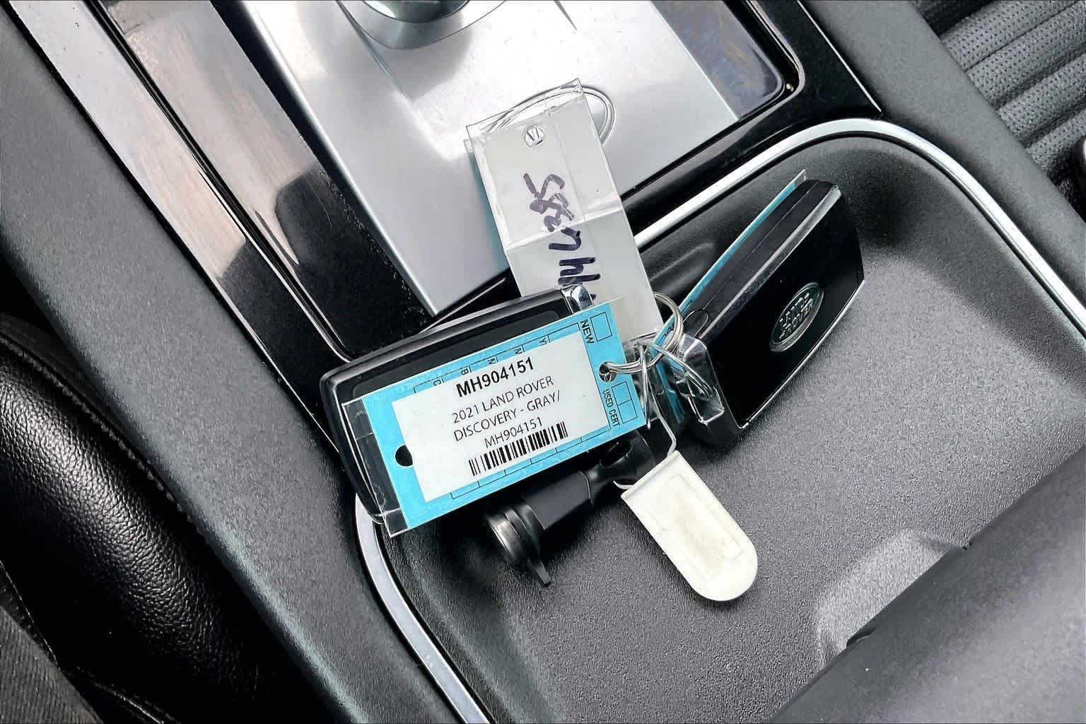 Used 2021 Eiger Grey Metallic Land Rover S image 15