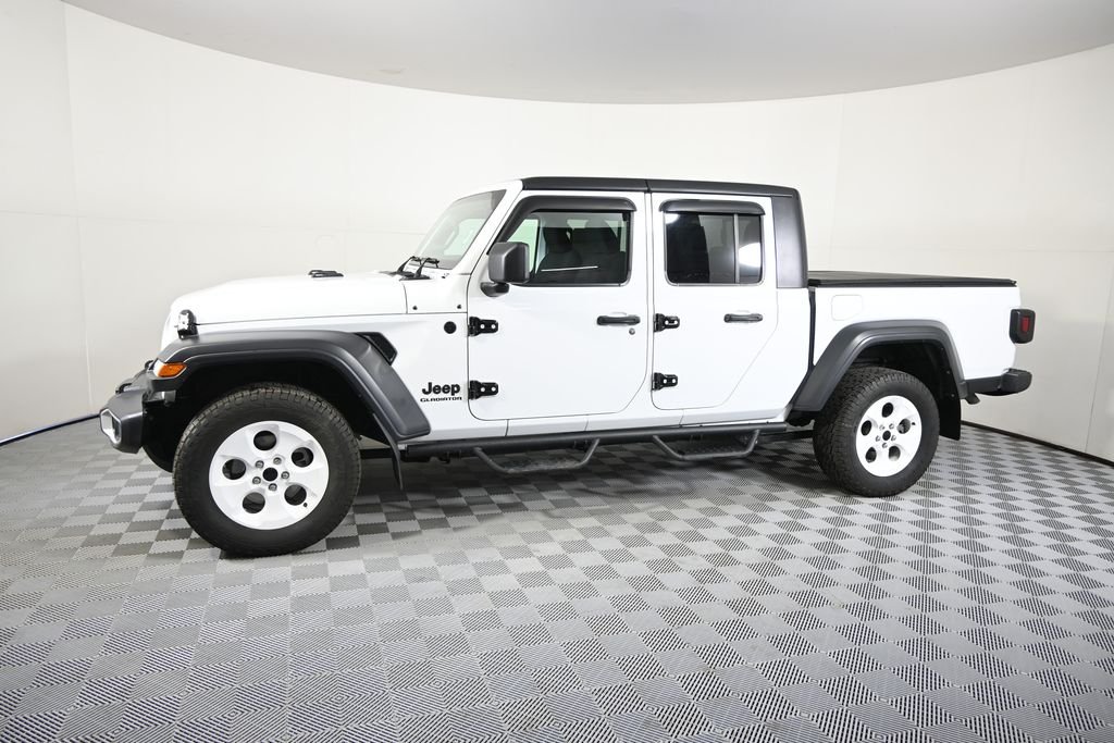 Used 2021 Jeep Gladiator Sport with VIN 1C6HJTAG0ML624969 for sale in Forest Lake, Minnesota