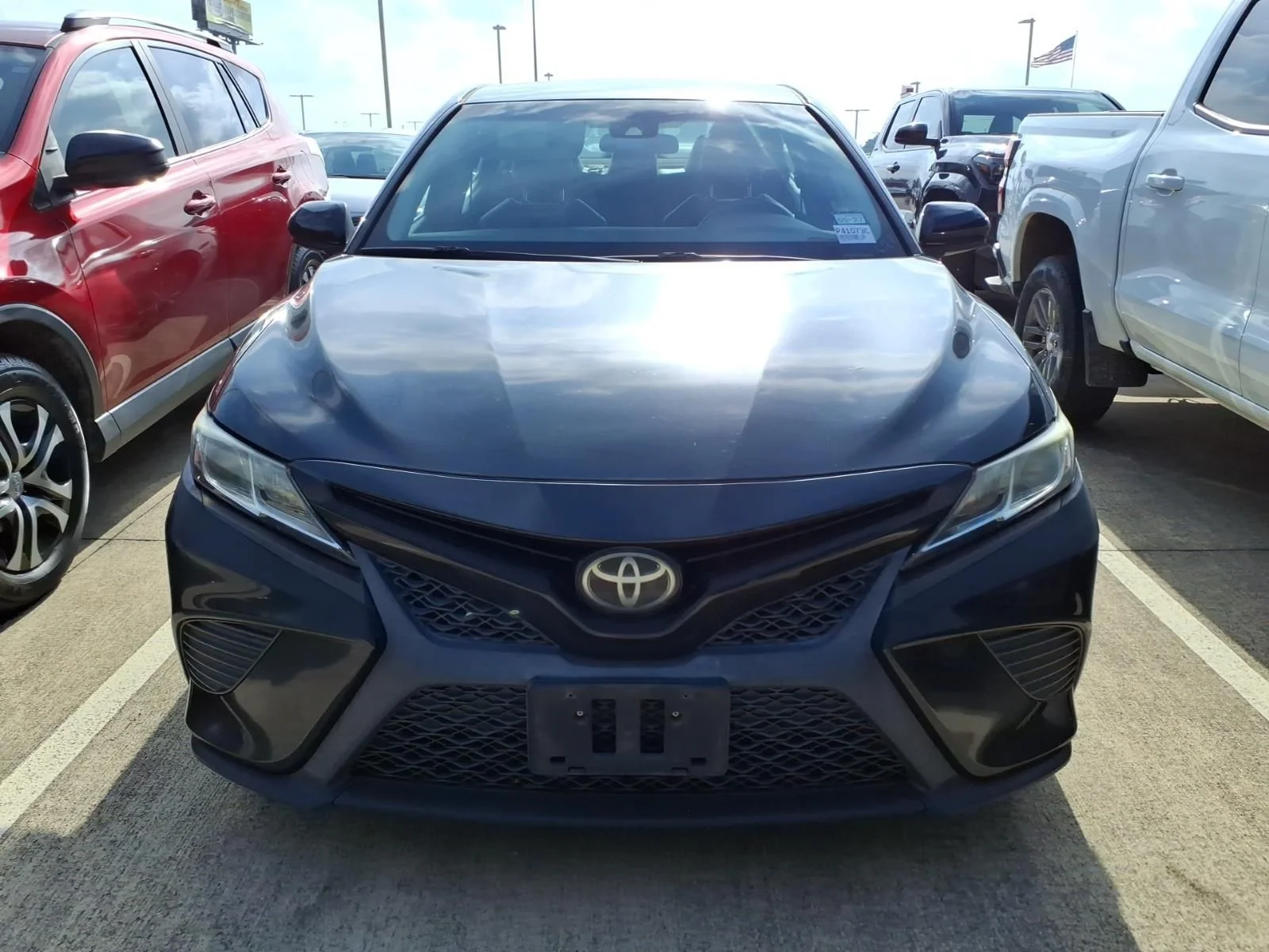 Used 2018 Black Toyota SE image 3