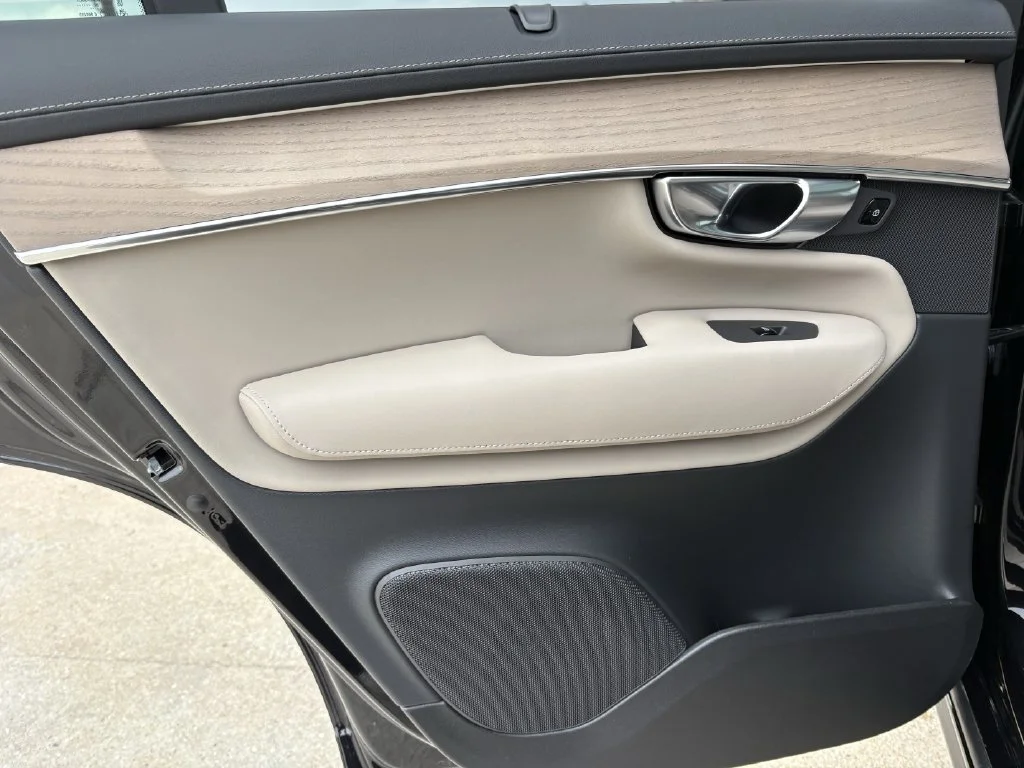 2026 Volvo XC90 Ultra - Photo 24