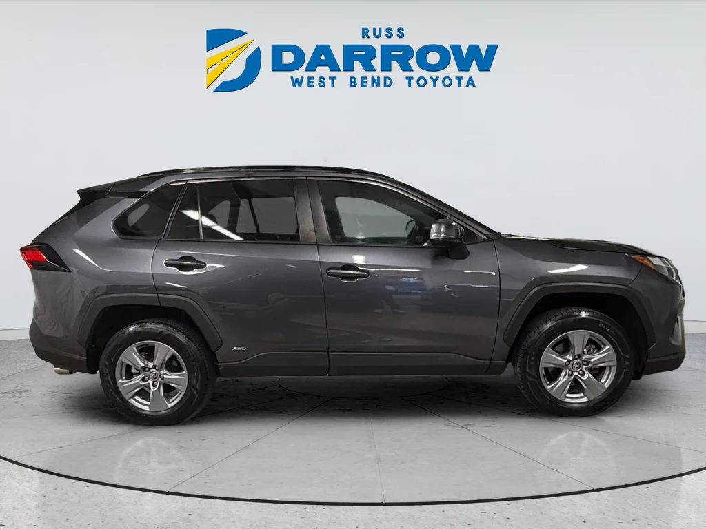 Used 2022 Gray Toyota XLE image 6