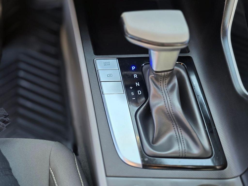2024 Hyundai Elantra SEL - Photo 31