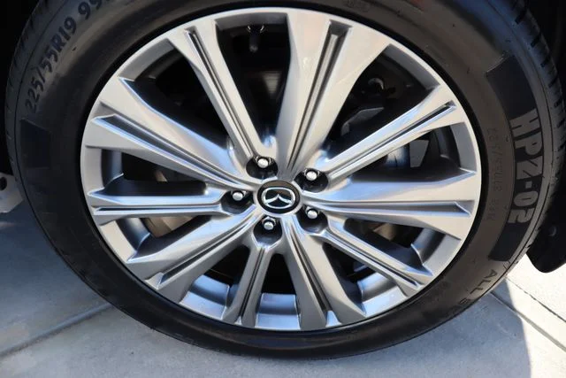 Used 2023 White Metallic Mazda 2.5 Turbo Signature image 53