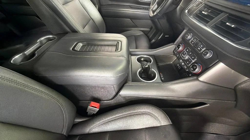 Used 2023 Black Chevrolet Z71 image 37