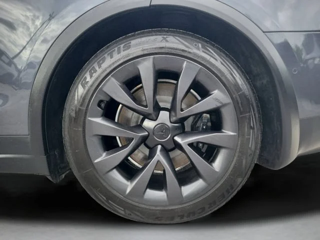 Used 2022 Gray Tesla Plaid image 31