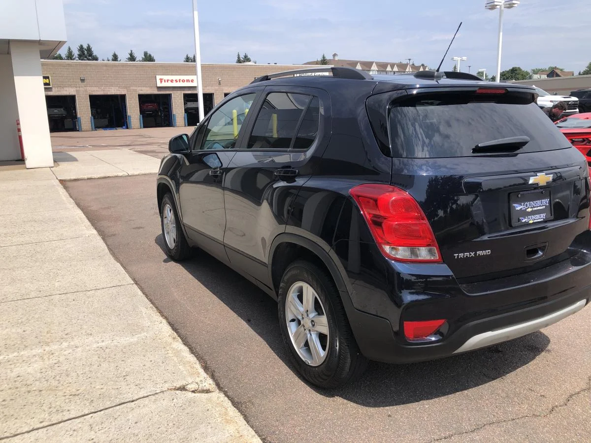 Used 2022 Blue Chevrolet Awd 4dr Lt image 6