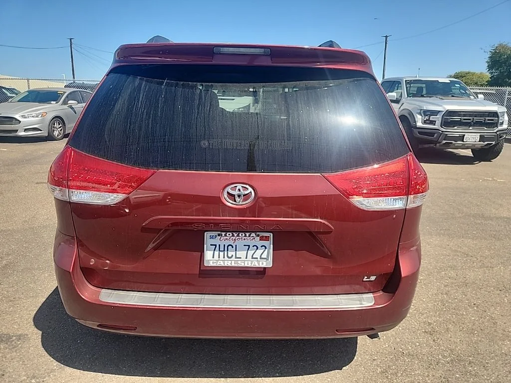 Used 2014 Red Toyota LE image 11