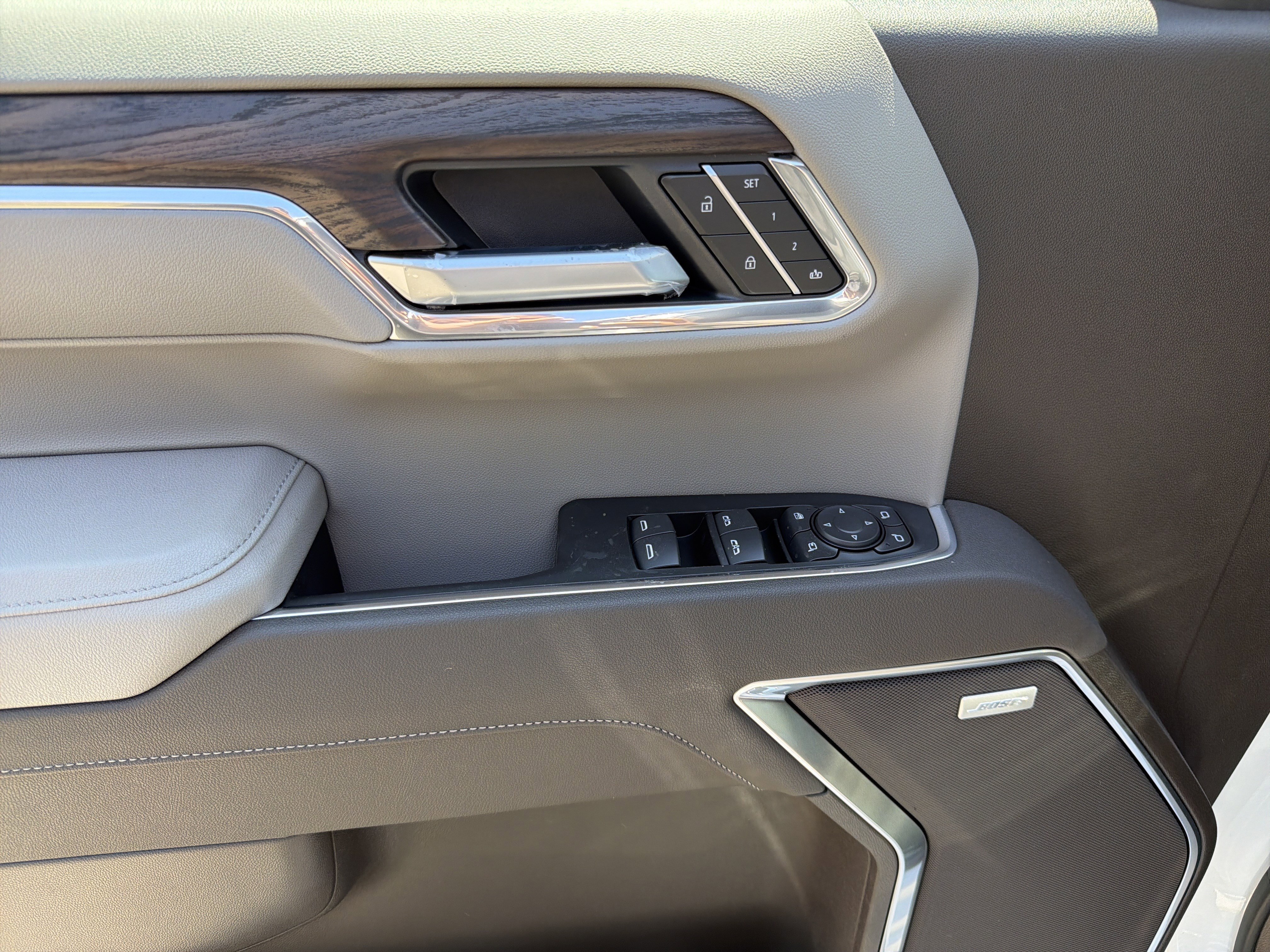 2026 GMC Sierra 1500 SLT - Photo 12