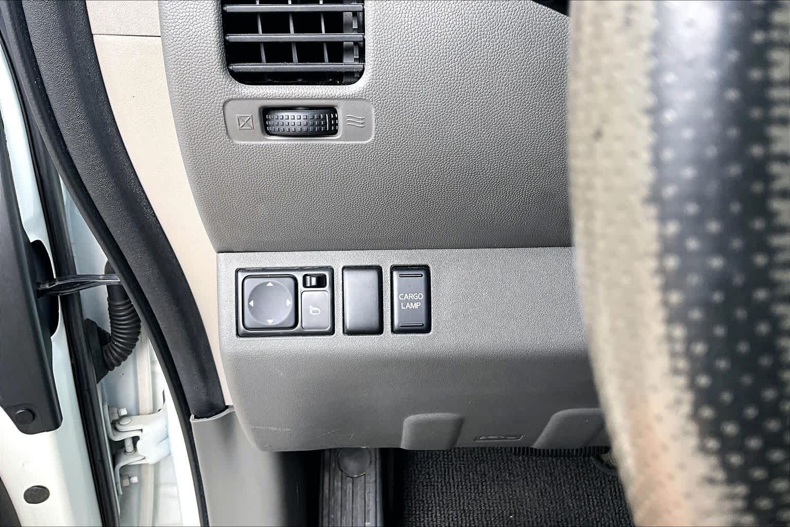 Used 2016 Glacier White Nissan SV image 33