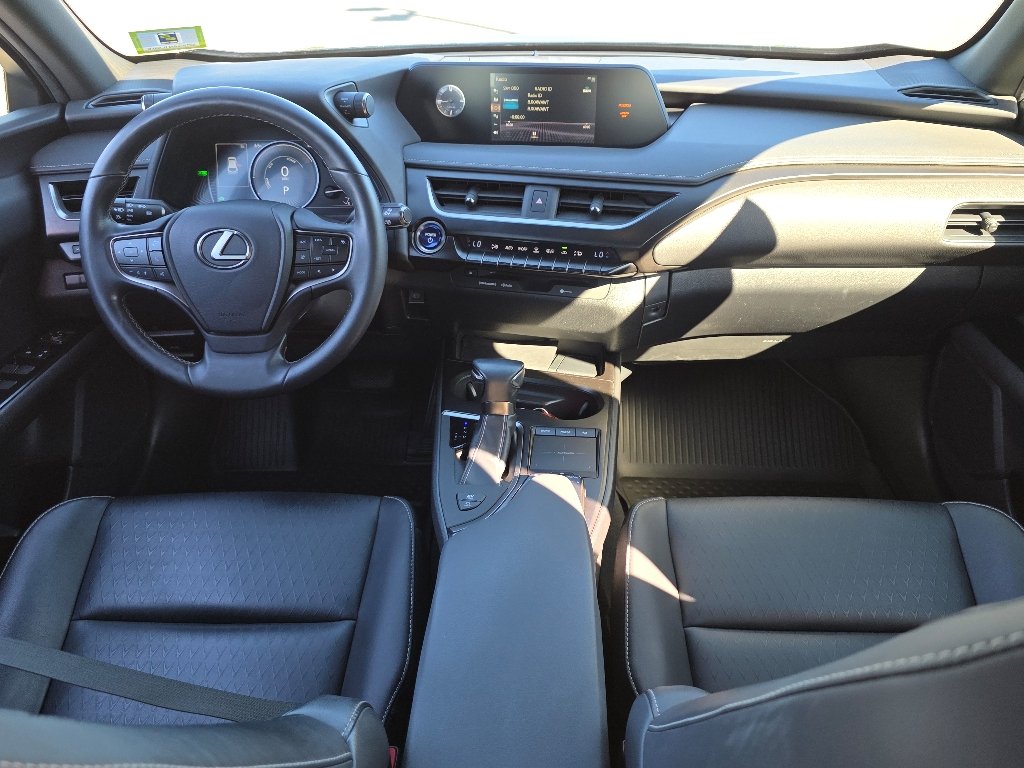 Used 2020 Caviar Lexus 250h Base image 2