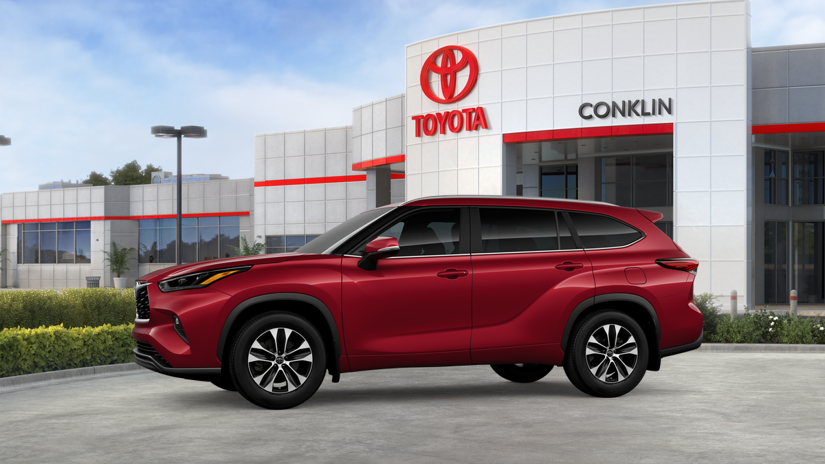 New 2026 Ruby Flare Pearl Toyota XLE image 25
