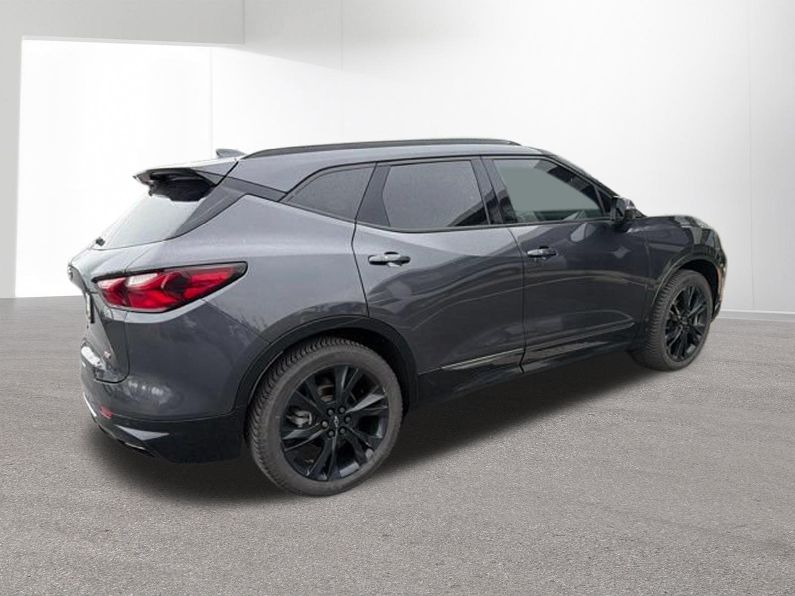 Used 2021 Iron Gray Metallic Chevrolet RS image 3