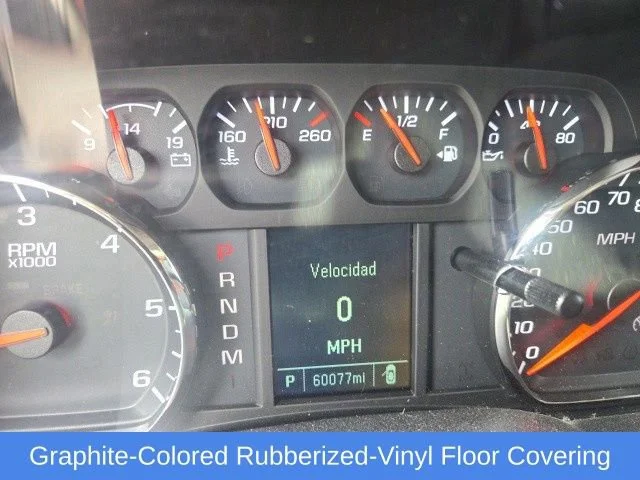 Used 2015 SUMMIT WHITE Chevrolet LS image 26