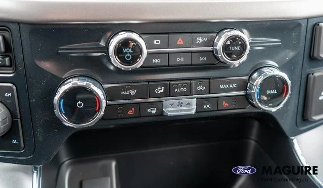 New 2026 Agate Black Metallic Ford XLT image 23