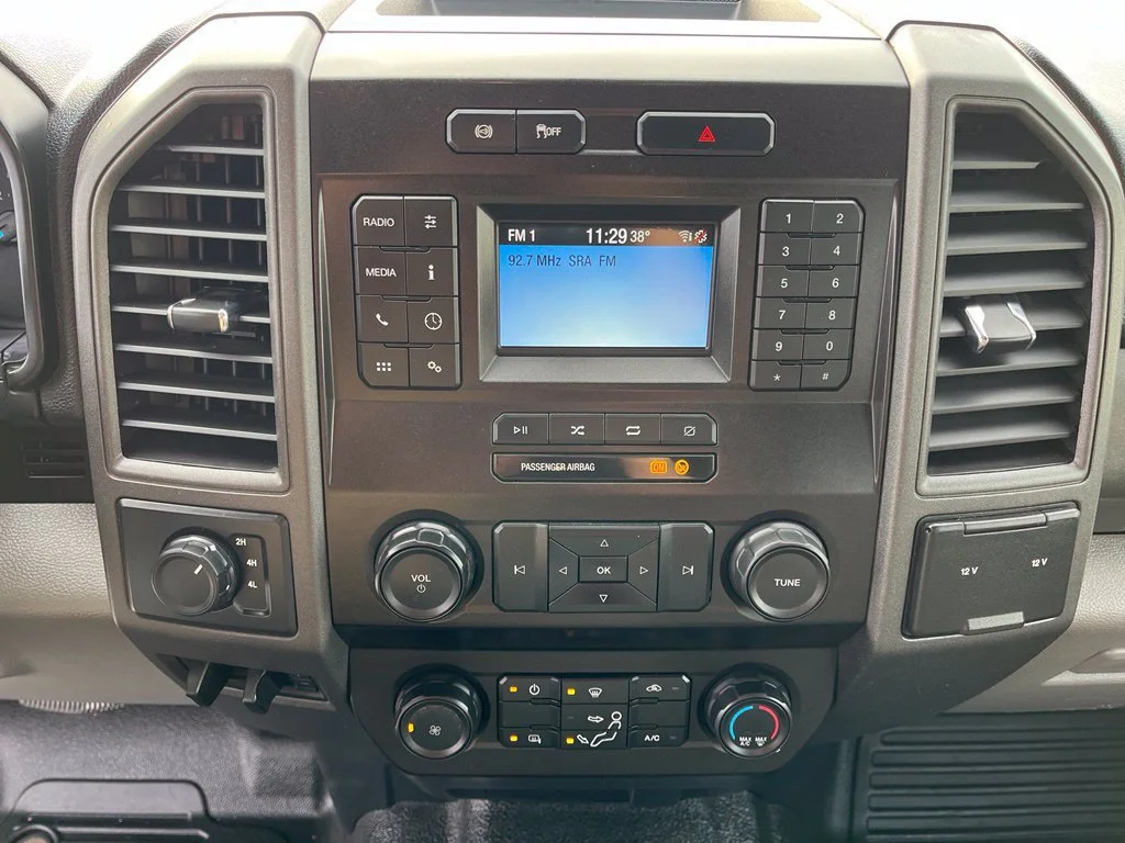 Used 2022 White Ford XL image 12