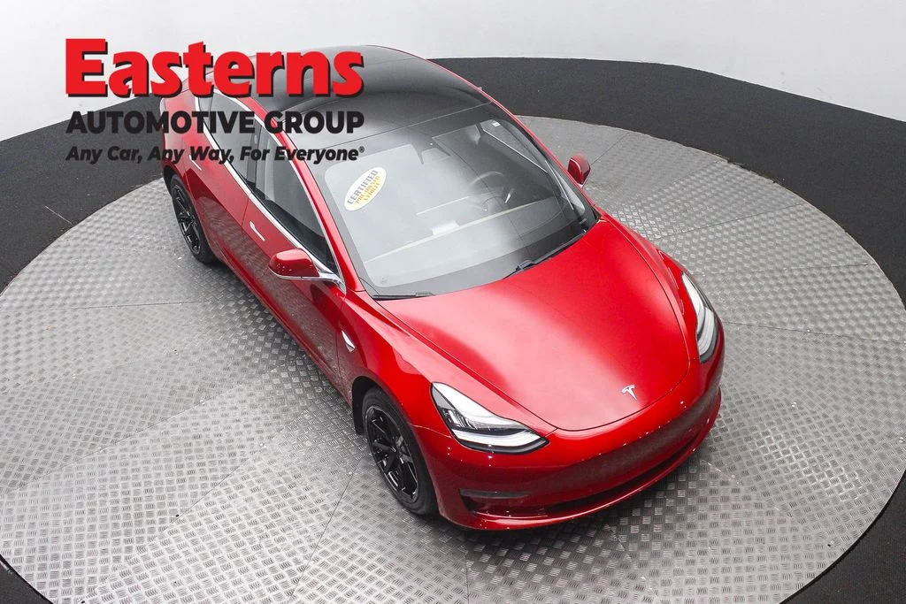 Used 2019 Red Tesla Long Range image 3