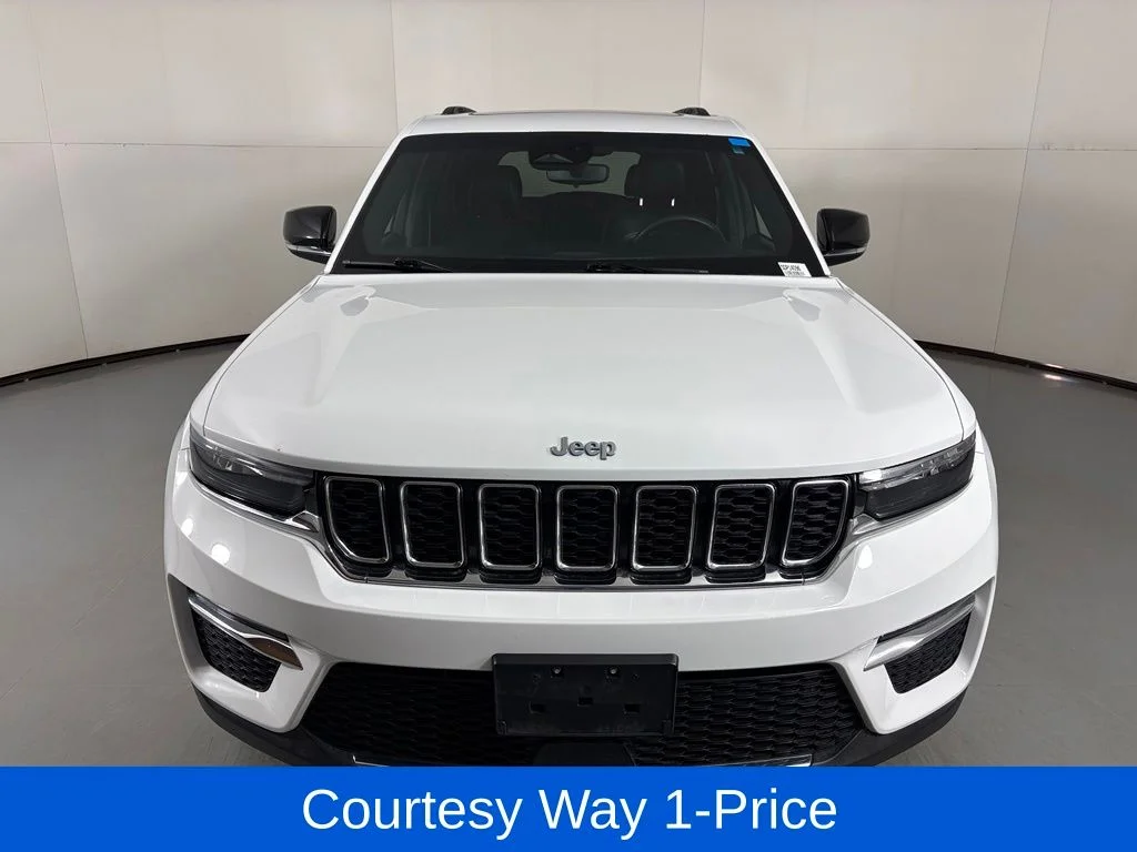 Used 2024 White Jeep 4xe image 4
