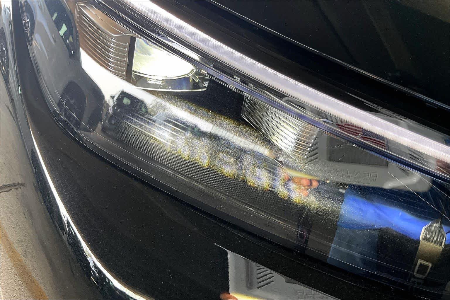 New 2026 Deep Black Pear Volkswagen 2.0T SE image 13