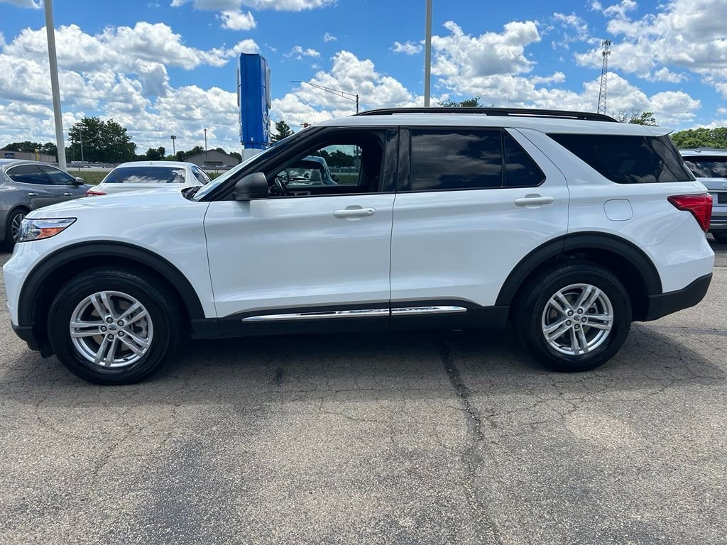 Used 2022 Oxford White Ford XLT image 5