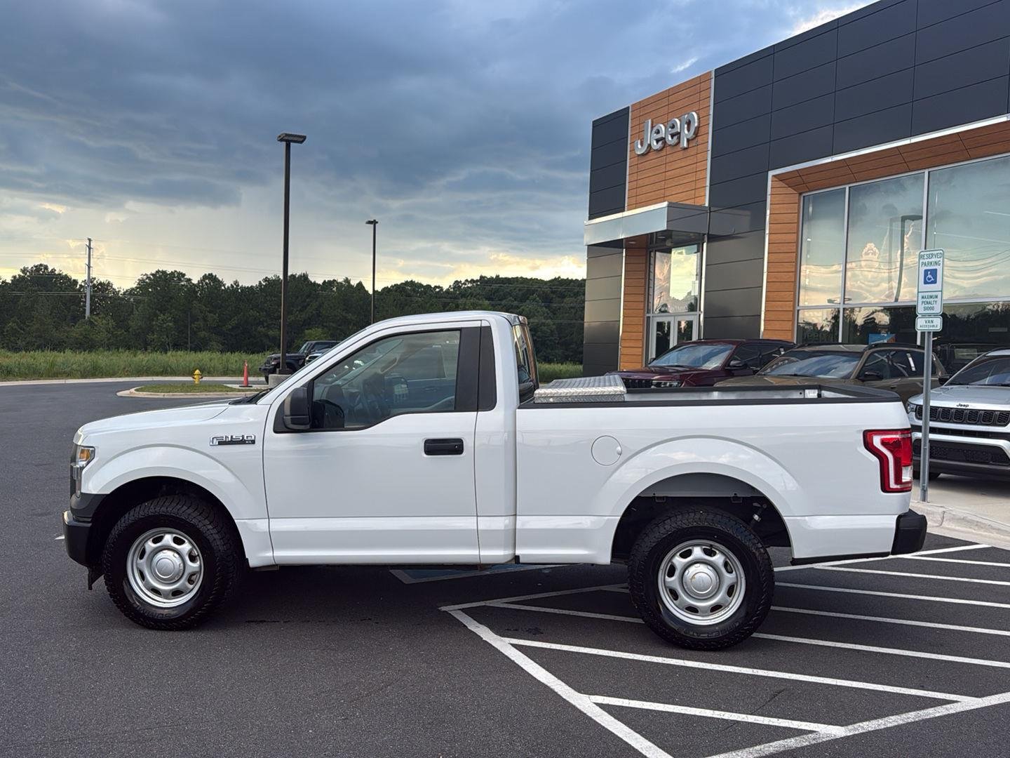 Used 2017 OXFORD WHITE FORD  image 7