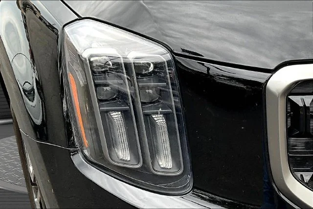 Certified Used 2023 Black Kia EX X-Line image 32
