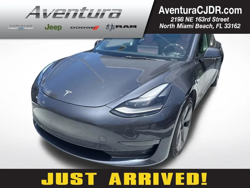 2023 Tesla Model 3 -'s photo