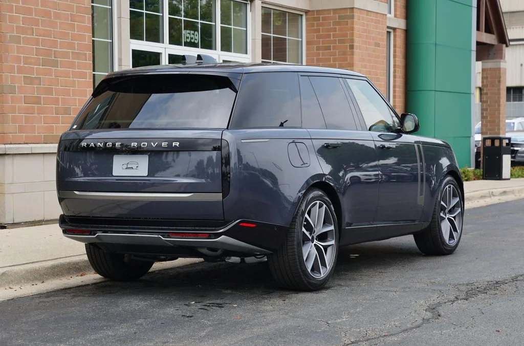 New 2026 Varesine Blue Land Rover SE image 6
