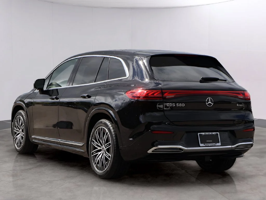 Certified Used 2023 Obsidian Black Metallic Mercedes-Benz 580 image 5