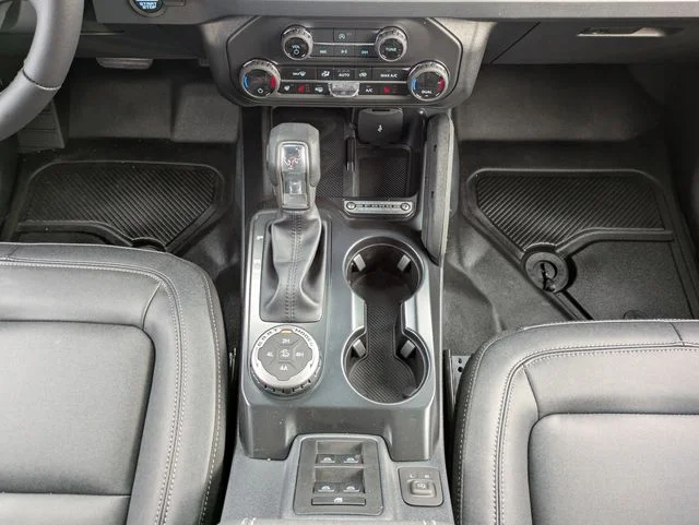 New 2026 Oxford White Ford Badlands® image 19