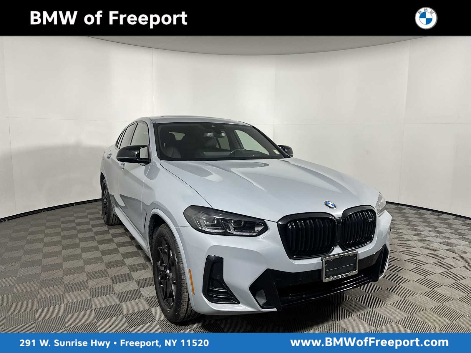 2024 BMW X4 M40i's photo