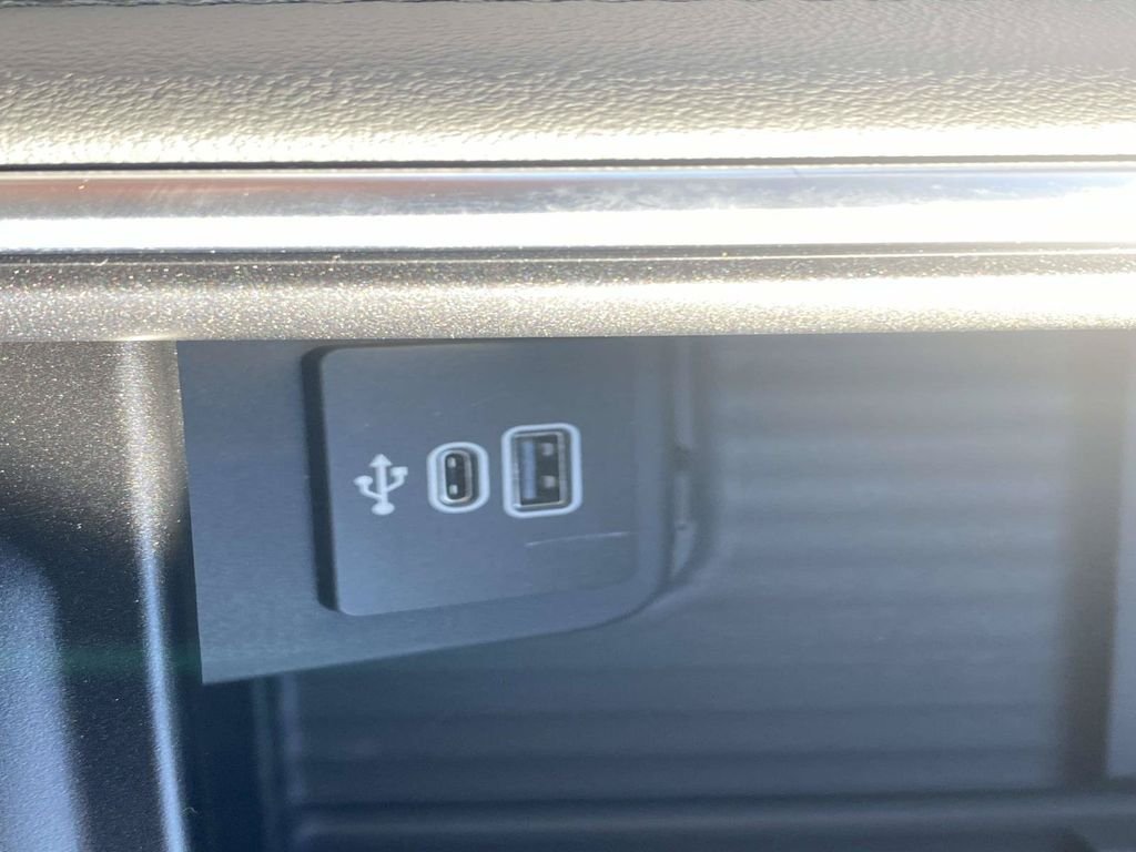 New 2026 Agate Black Metallic Ford MAX Active image 20